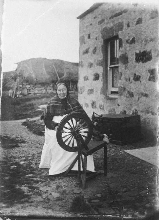 Cuidheall-Shnìomha | A look at the Gaelic terms for the Spinning Wheel