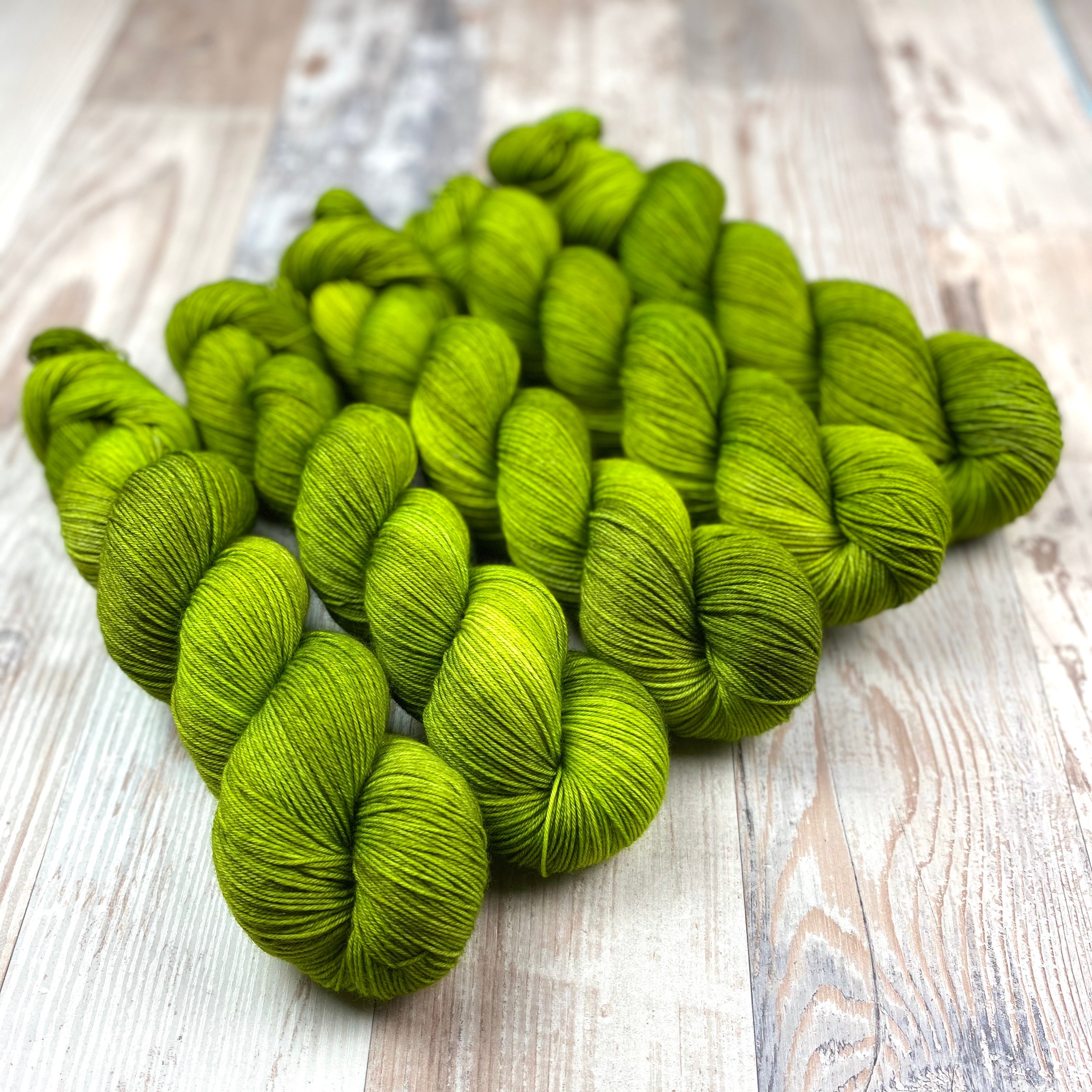 Ode to a Small Lump of Green Putty | Merino Semi-Solid 4ply